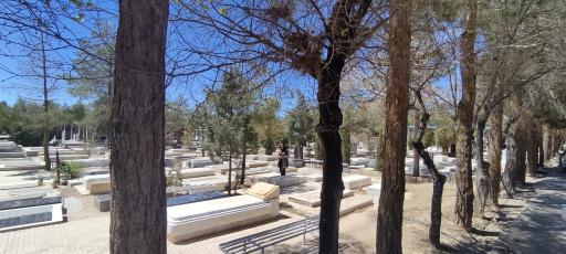 عکس قبرستان و گلزار شهدا آباده