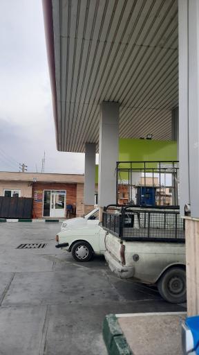 عکس پمپ گاز CNG بهارستان