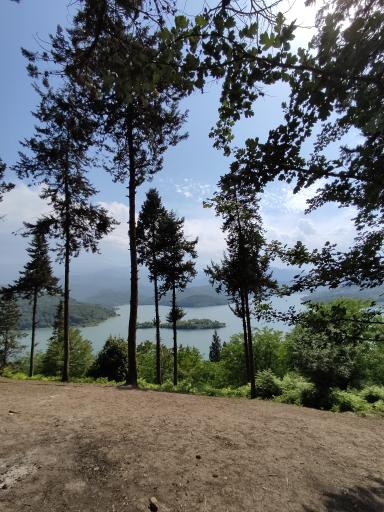 عکس سد دریاچه لفور