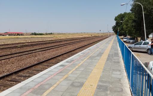 عکس ایستگاه راه آهن آبیک