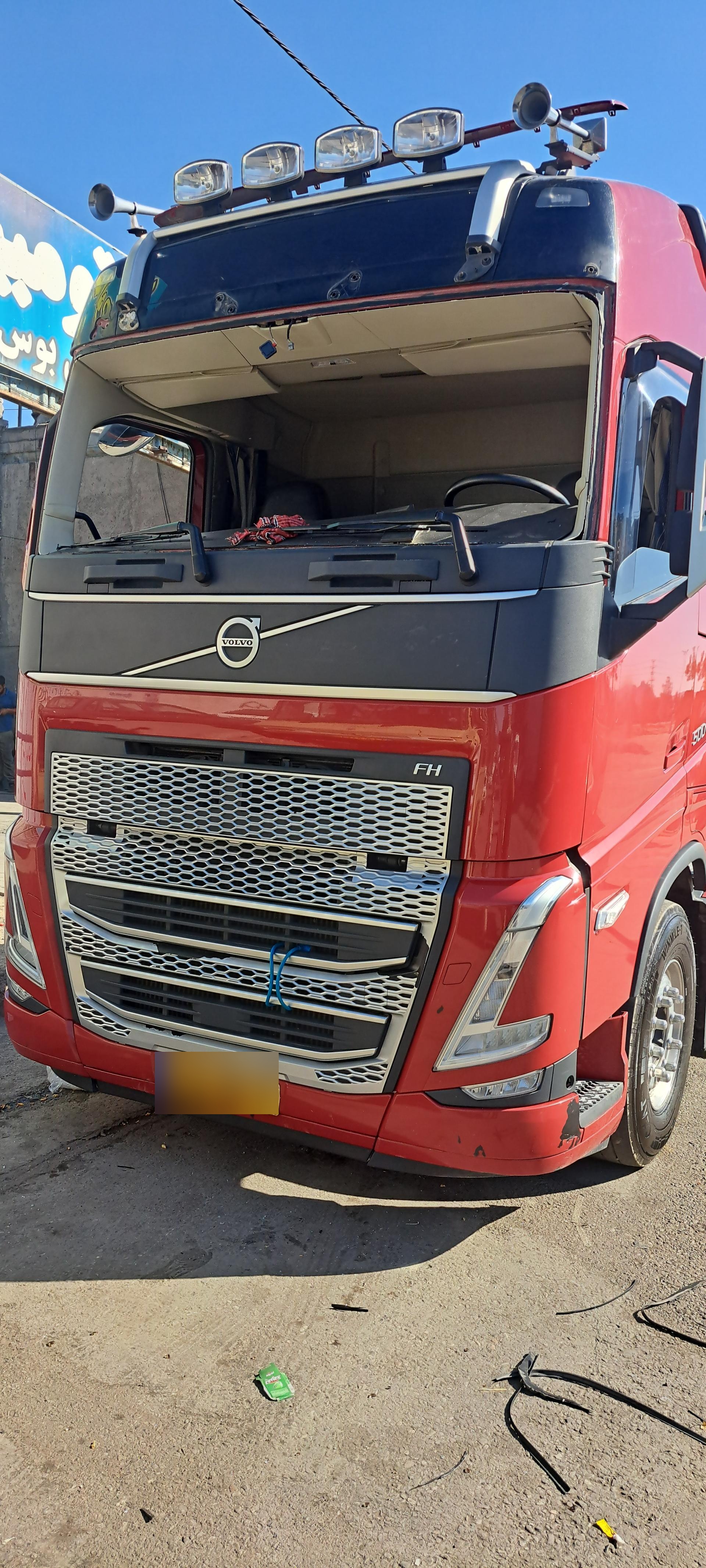 عکس شیشه اتومبیل درجزی زاده