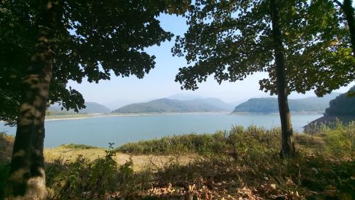 عکس سد دریاچه لفور