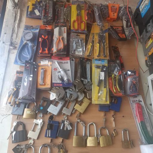 عکس رنگ و ابزار آلات زراعتی