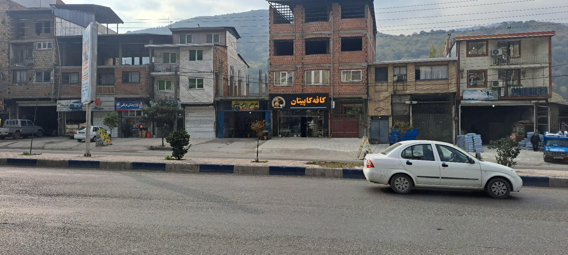 عکس باطری فروشی محتشم