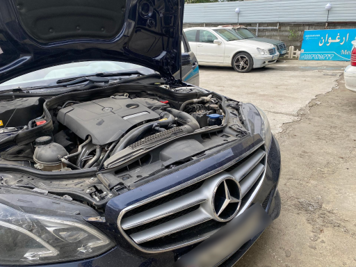 عکس تعمیرگاه مرسدس بنز سواری ارغوان