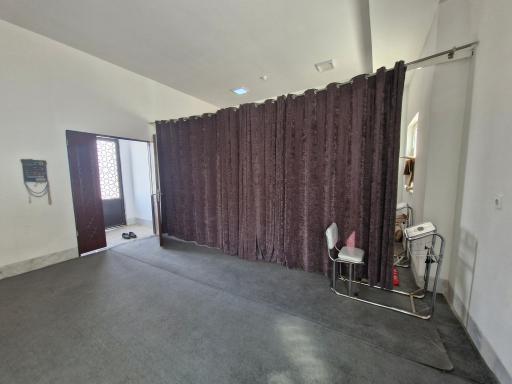 عکس نمازخانه بین راهی