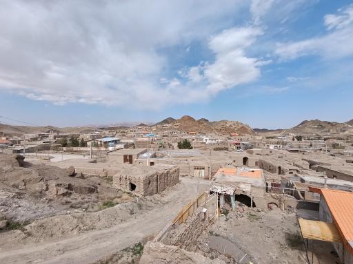عکس اقامتگاه بوم گردی زرشکده افین