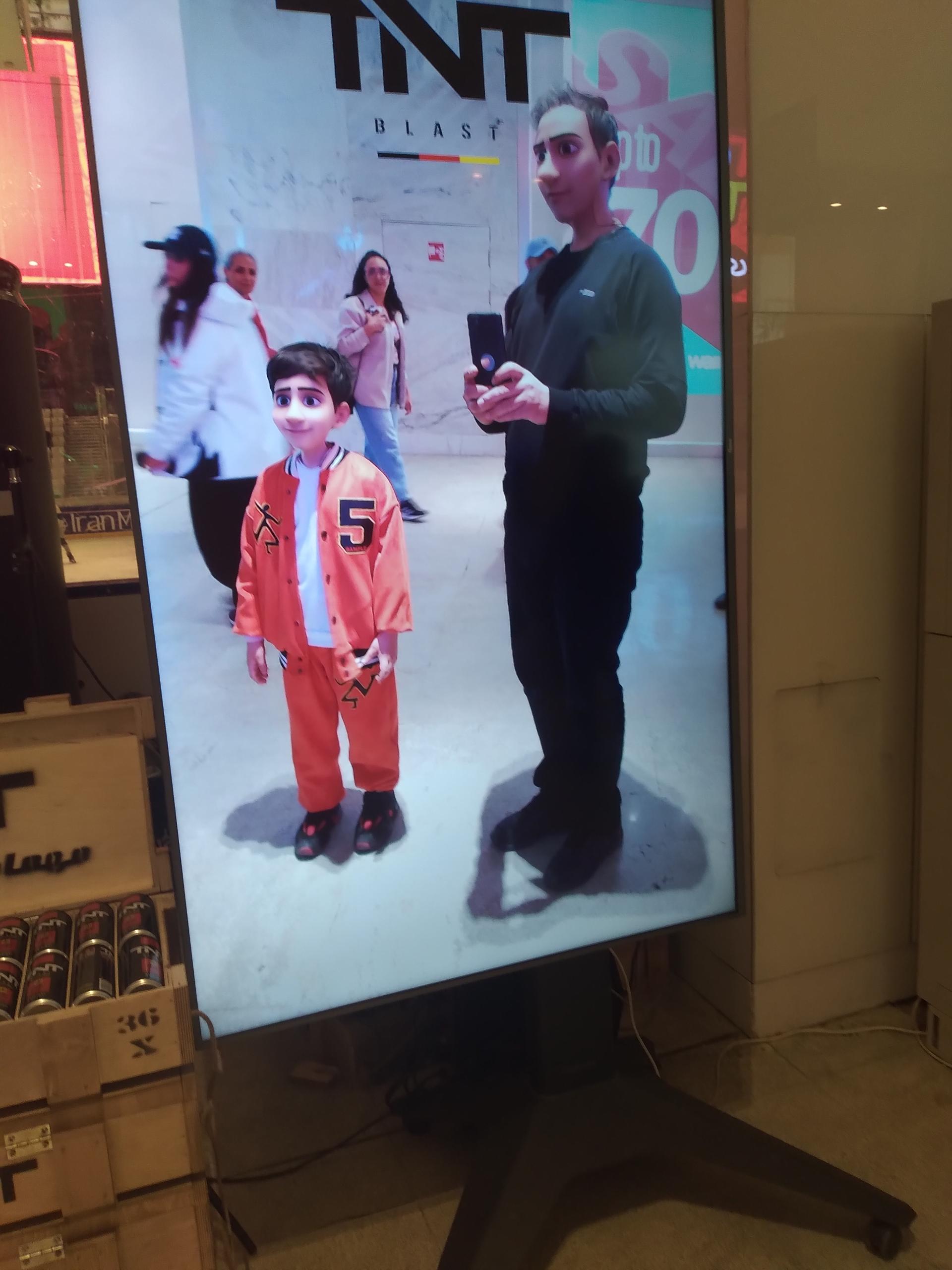 عکس بوفه نوشیدنی TNT blast