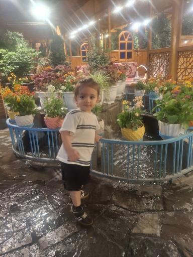 باغ رستوران خانوادگی حسین