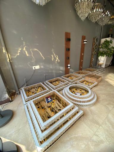 عکس کارگاه لوستر سازی اشراف