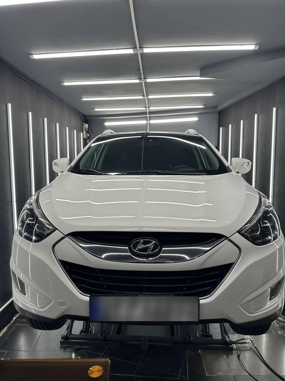 عکس کارشناسی خودرو و تشخیص رنگ خودرو محمدی شعبه ۲