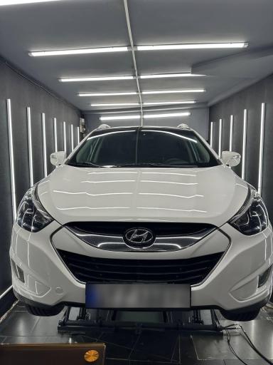 عکس کارشناسی خودرو و تشخیص رنگ خودرو محمدی شعبه ۲