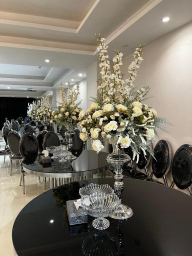 سالن عقد نلورا