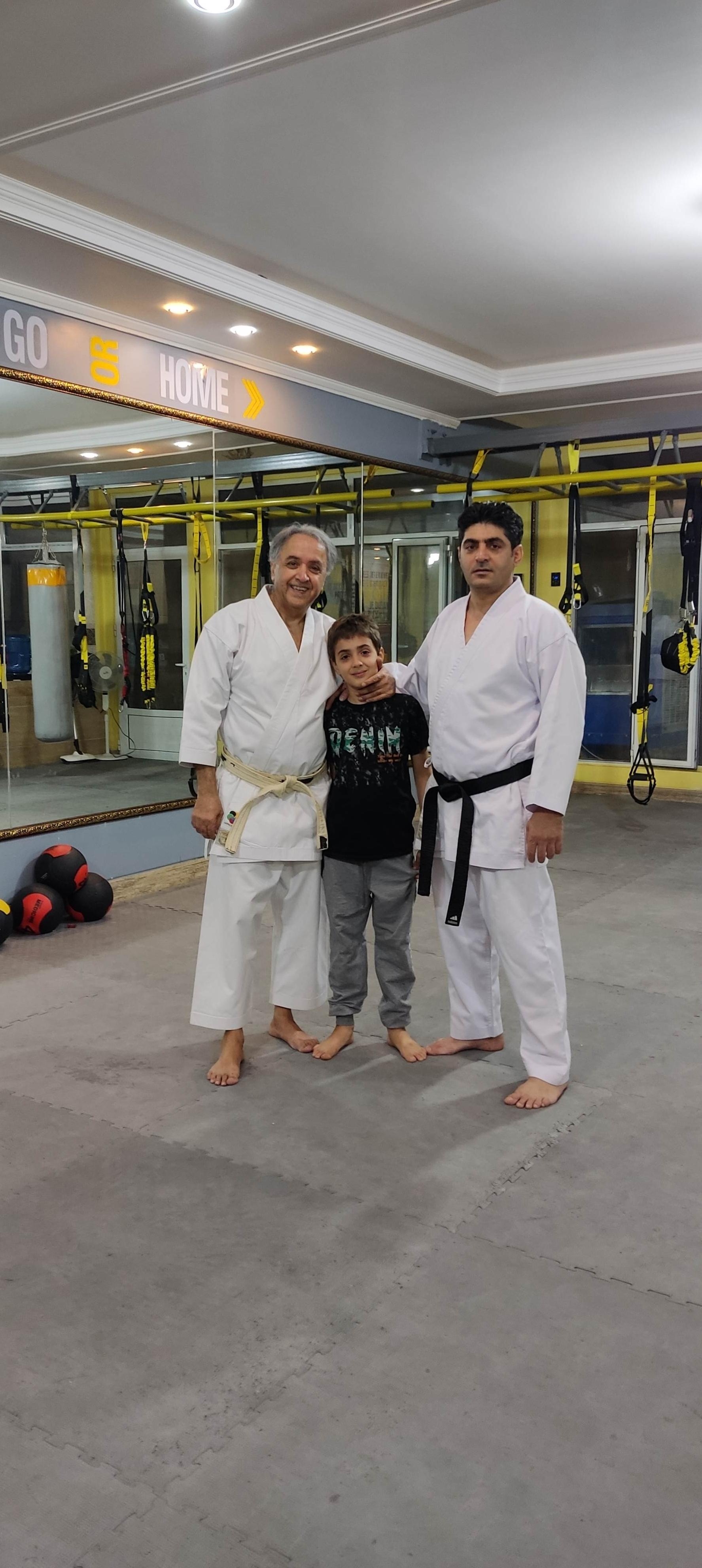 عکس باشگاه کاراته طلوع آفتاب 