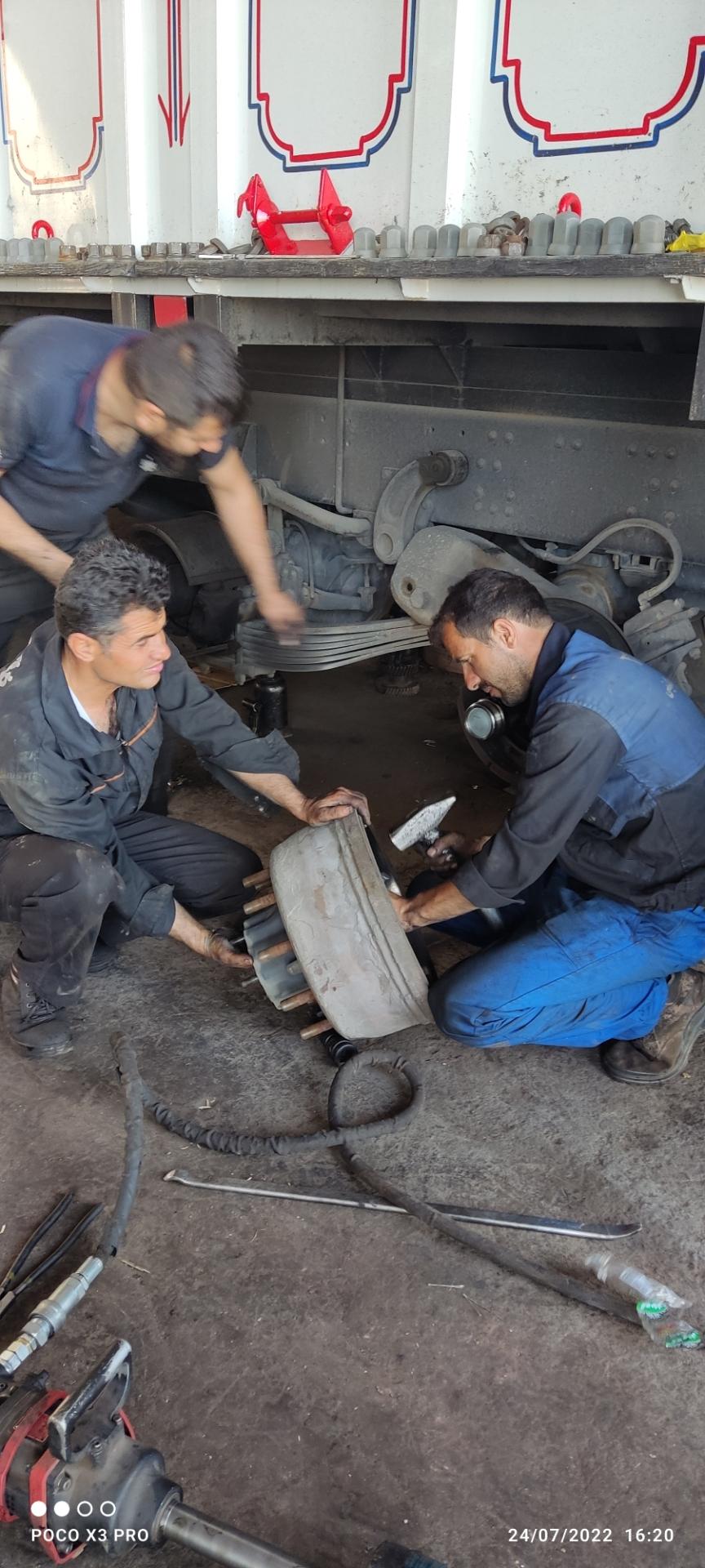 عکس تعمیرگاه ABS و EBS  دانیال