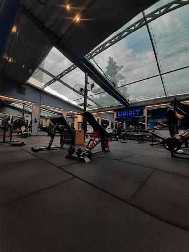 عکس کلوپ ورزشی یونیفیت