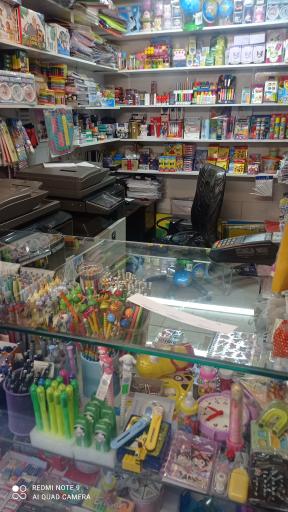 عکس فتوکپی و لوازم تحریر مداد چوبی