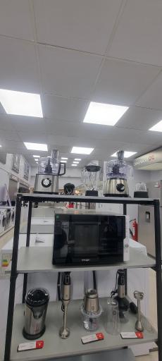 عکس فروشگاه زنجیره ای دوو هاتف