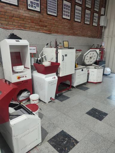 عکس فروشگاه مواد اولیه و ابزار سرامیک و سفال تندیس سرامیک