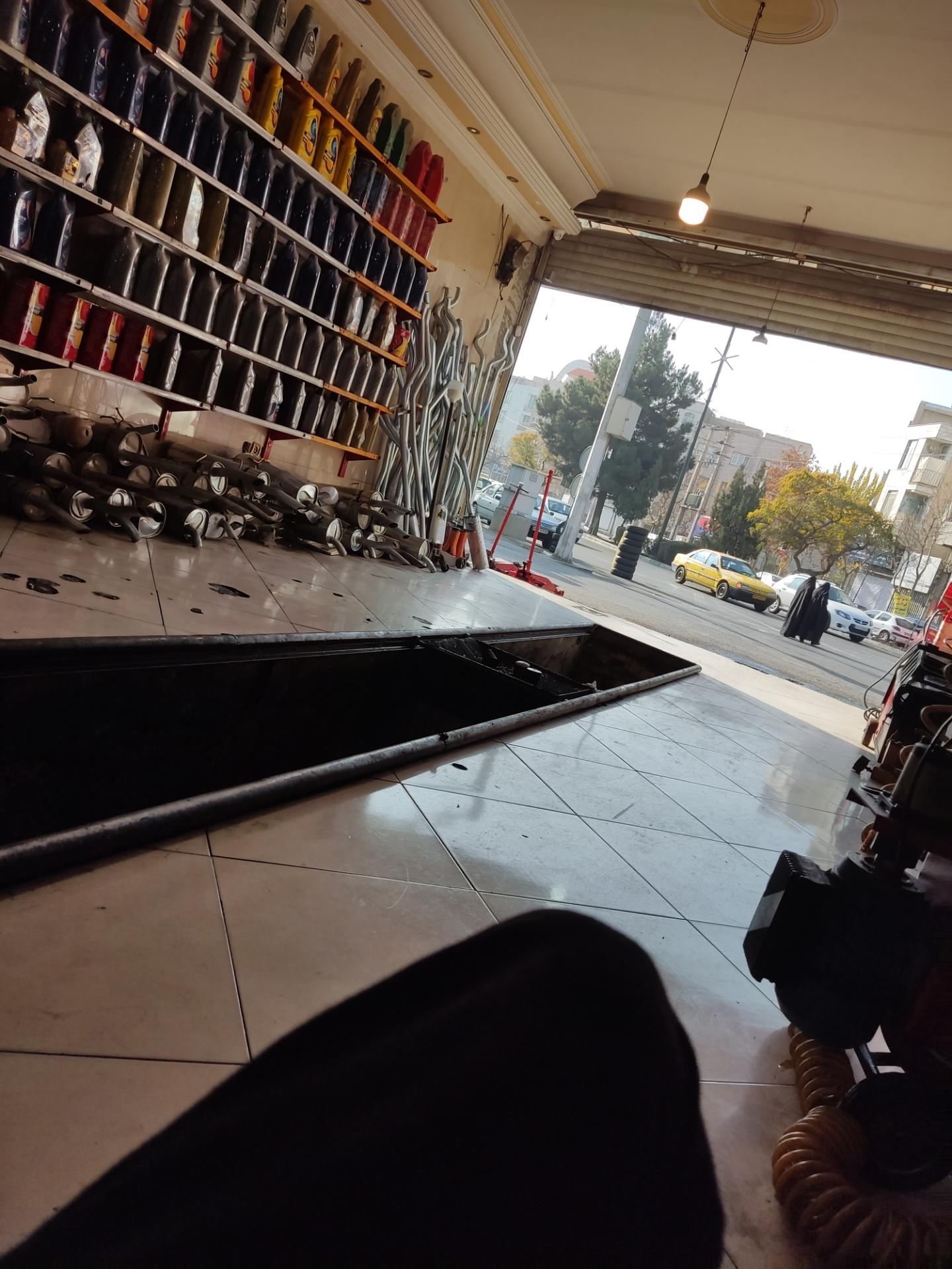 عکس اتوسرویس و اگزوز سازی سعید