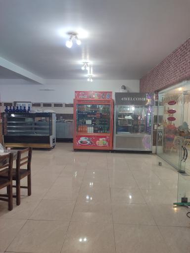 عکس رستوران بین راهی قره باغ