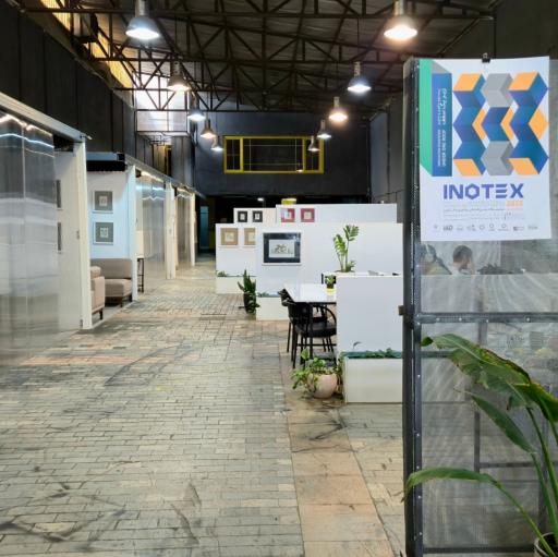 عکس فضای کار اشتراکی هموار