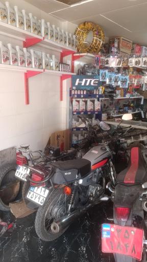 عکس تعمیرگاه ولوازم یدکی موتورسیکلت جاویدان