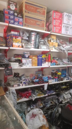 عکس تعمیرگاه ولوازم یدکی موتورسیکلت جاویدان