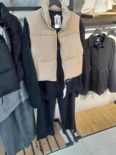 لباس زنانه لیدی گالری 