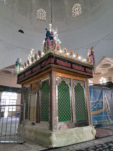 زیارتگاه امامزاده باقر