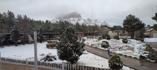 عکس مدرسه اقتصاد