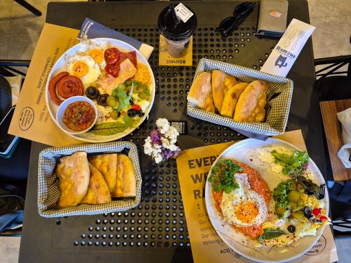 عکس کافه راموز