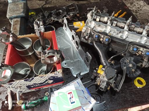 عکس تعمیرگاه محسن