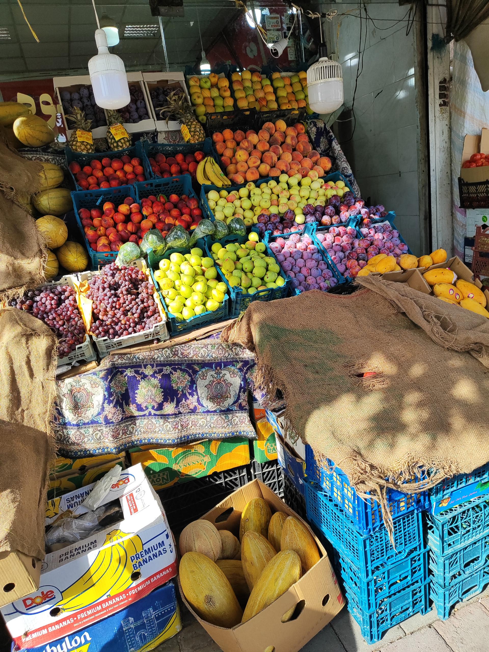 عکس میوه فروشی گلبهار