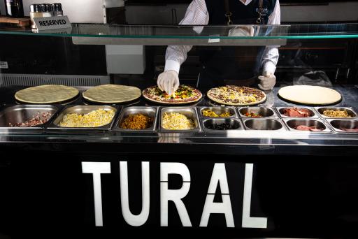 عکس پیتزا  تورال