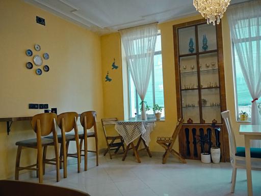 عکس کافه کتاب خانه فیروزه