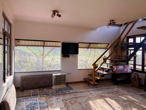 عکس بومگردی ماه تی تی