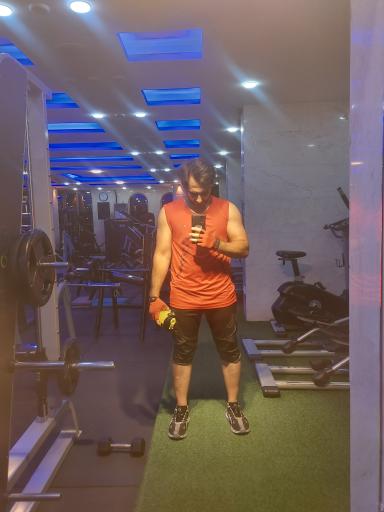 عکس باشگاه ایرانیان