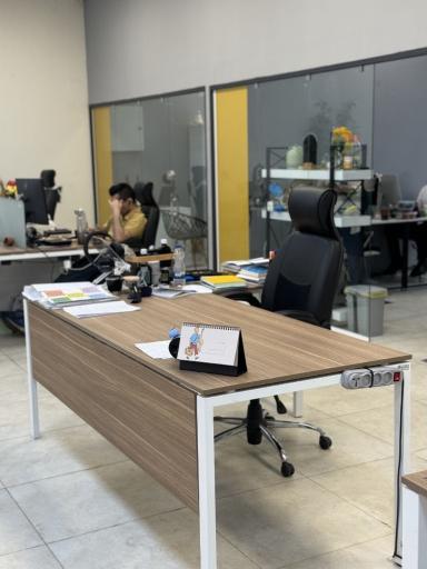 عکس فضای کار اشتراکی ماجرا