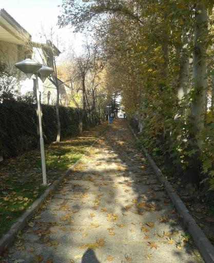 عکس ورودی شهرک دهکده