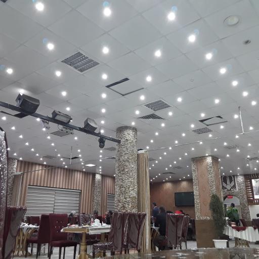 عکس رستوران خانه معلم زرین شهر