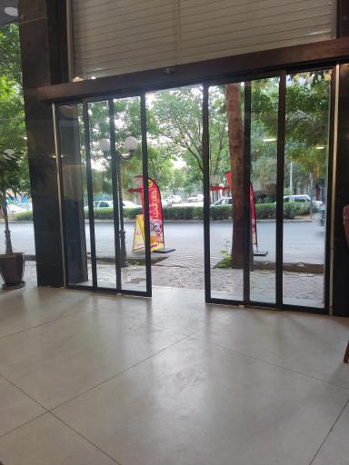 عکس رستوران حقیقت