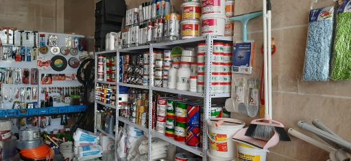 عکس رنگ و ابزار رضا