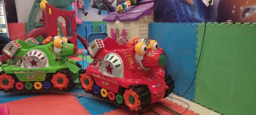 عکس شهربازی سرپوشیده هپی لند