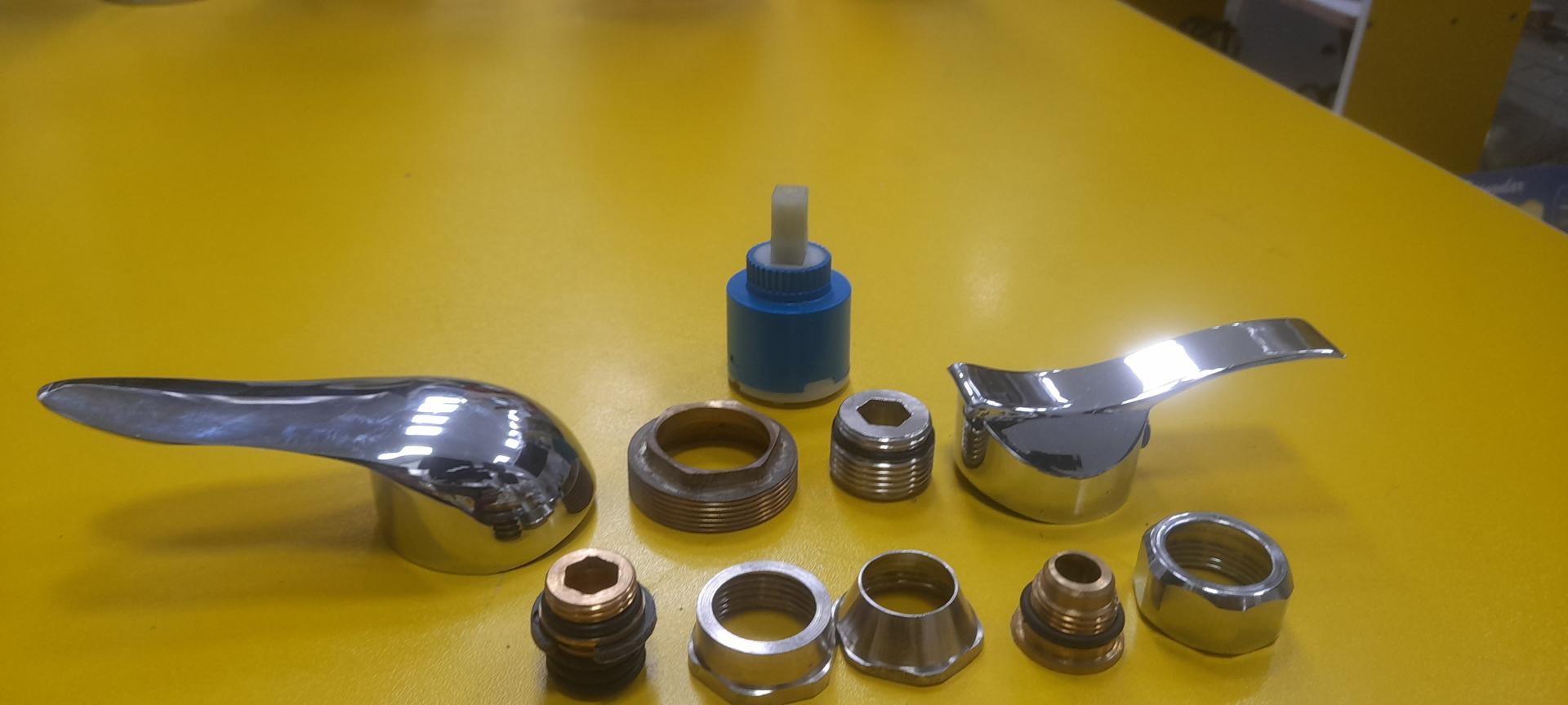 عکس فروشگاه شیرآلات و تجهیزات آشپزخانه بیرانوند