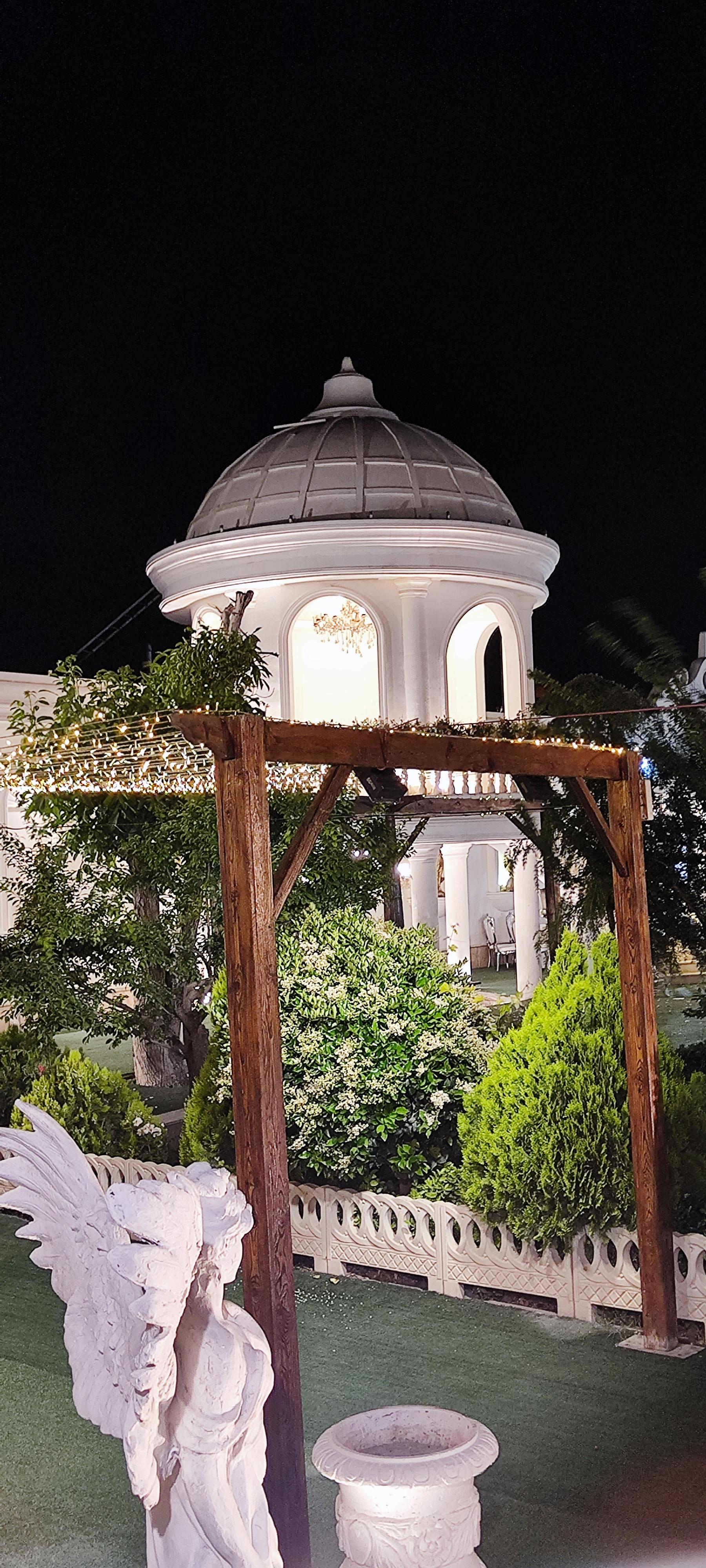 عکس عمارت سامان