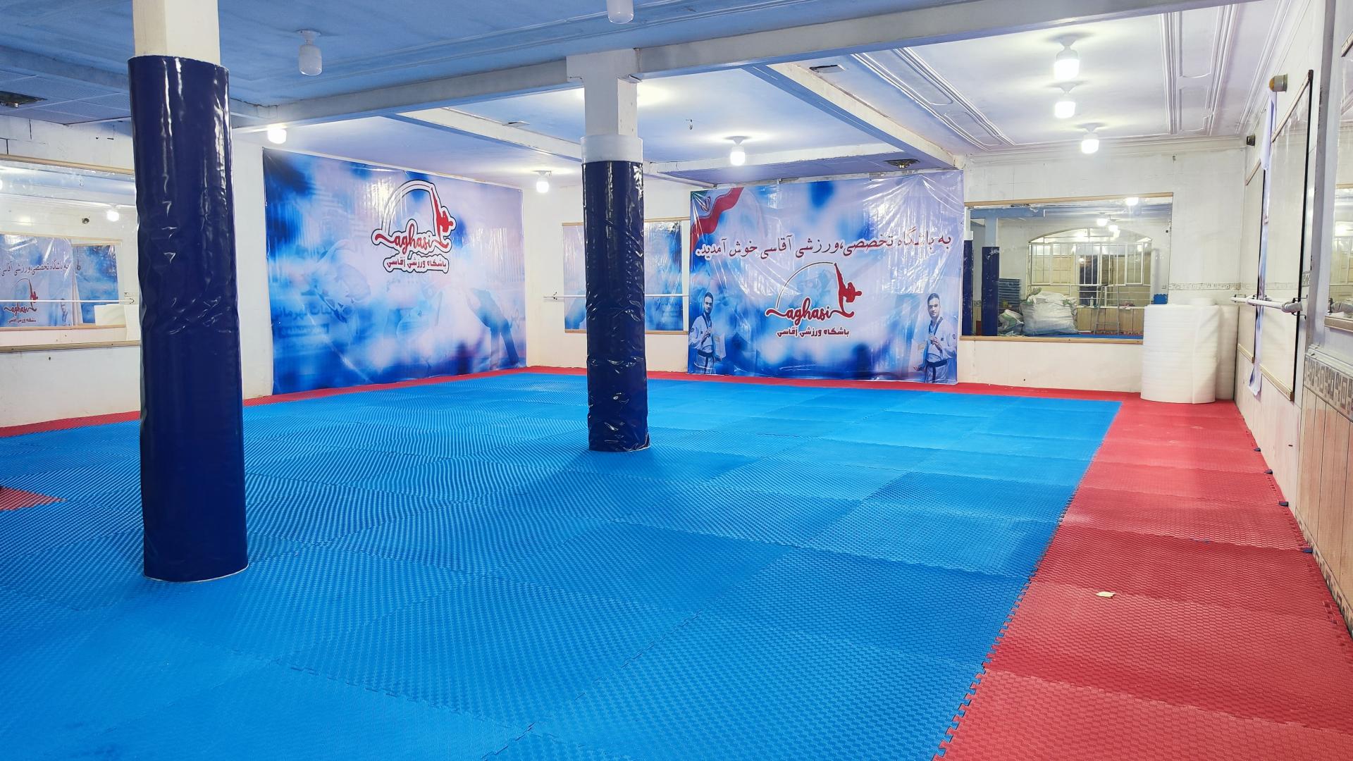 عکس باشگاه ورزشی آقاسی