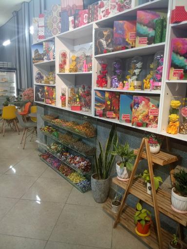 عکس کافه قنادی نخودچی 