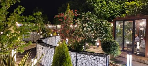 عکس کافه رستوران نامیا