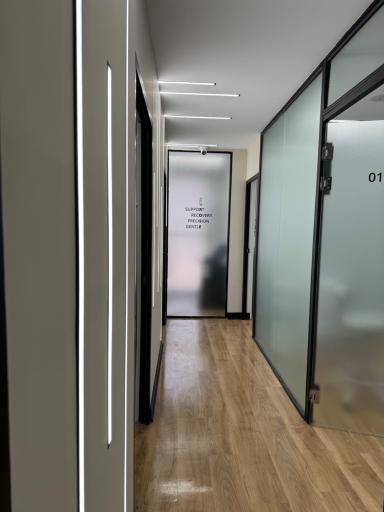 کلینیک رز سفید